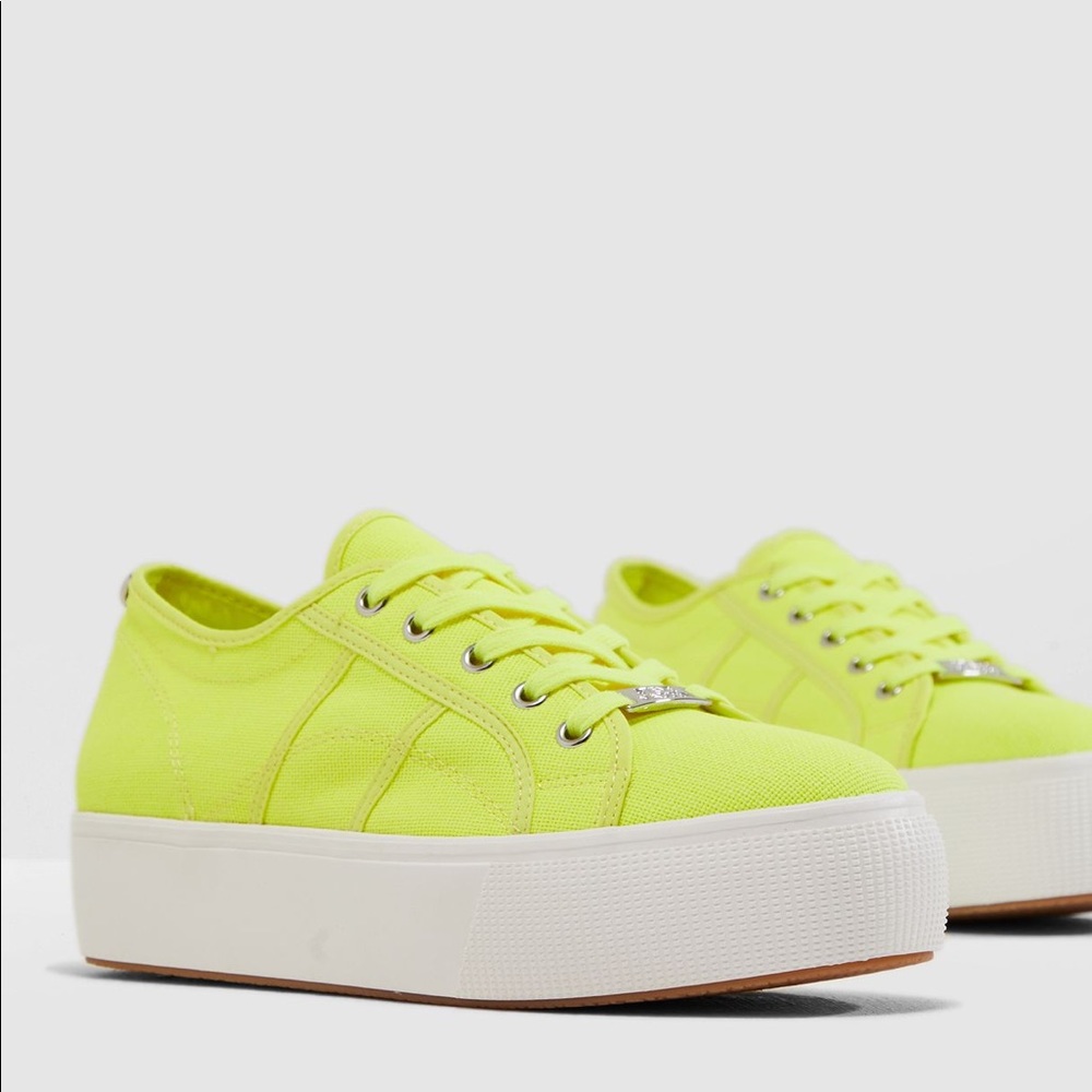 Steve Madden Emmi platform sneakers
